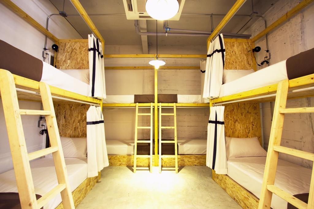 Oneday Hostel Sukhumvit 26 Бангкок Экстерьер фото