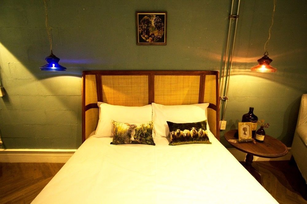 Oneday Hostel Sukhumvit 26 Бангкок Экстерьер фото